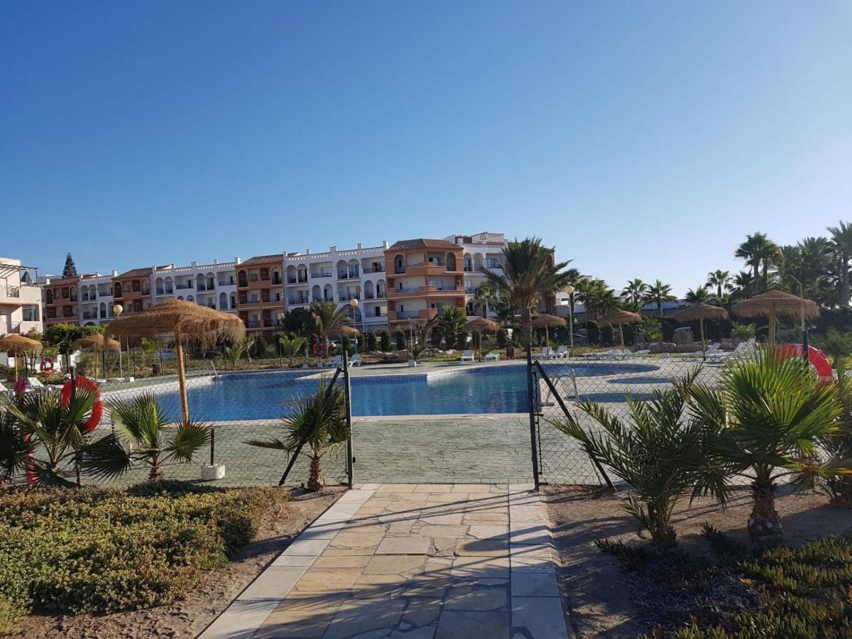 Casa Baja Naturista Con Patio En Primera Linea De Playa Con Piscina Comunitaria! Вера Экстерьер фото