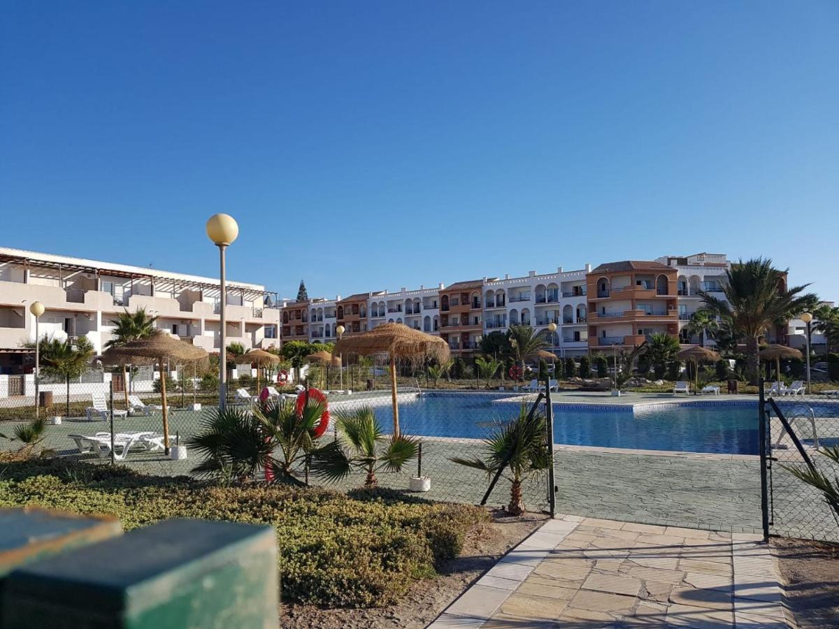 Casa Baja Naturista Con Patio En Primera Linea De Playa Con Piscina Comunitaria! Вера Экстерьер фото