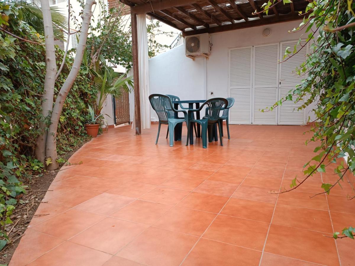 Casa Baja Naturista Con Patio En Primera Linea De Playa Con Piscina Comunitaria! Вера Экстерьер фото